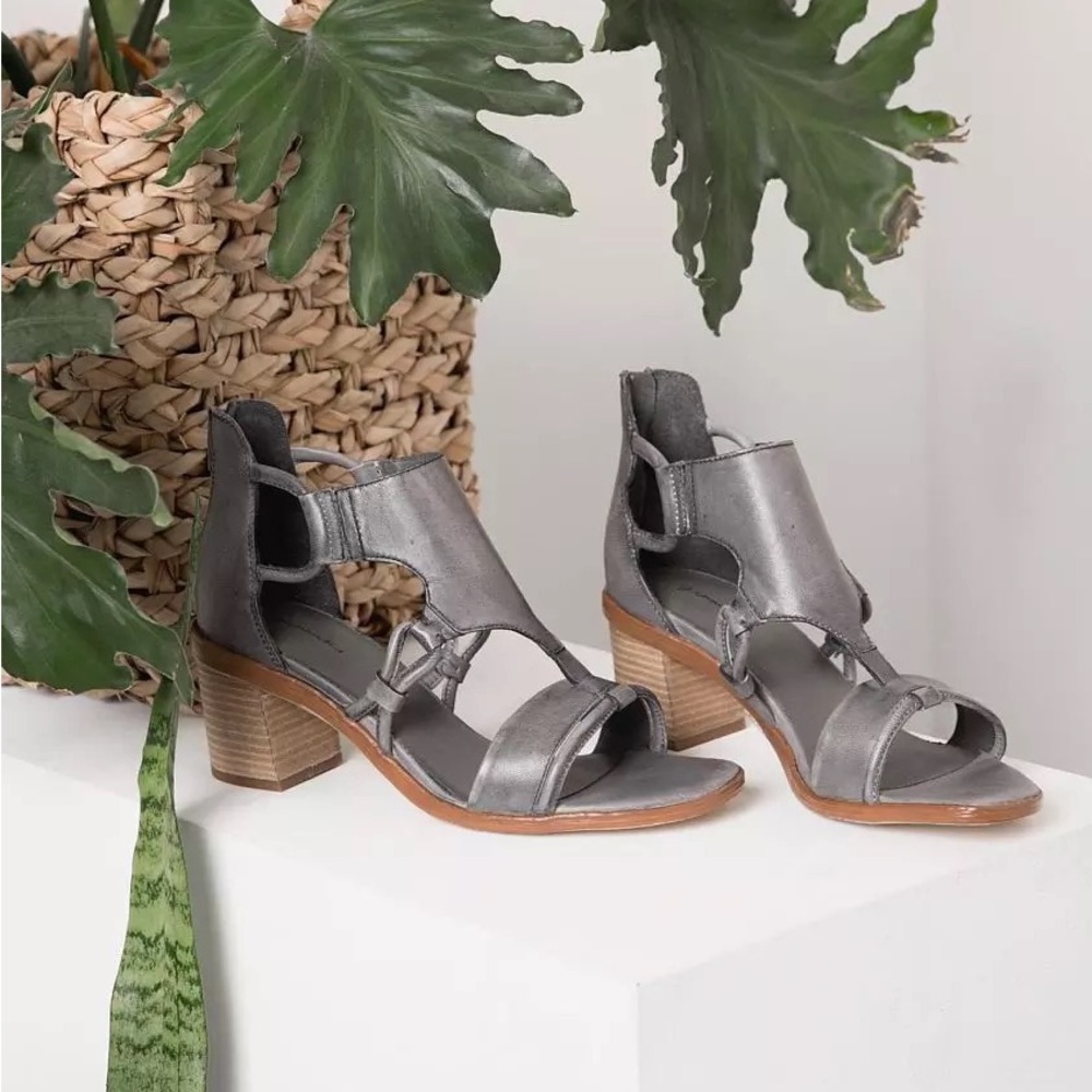 Gimmicks Heels Shoe
